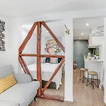 Alfama Lyfe - Historic In Fado District