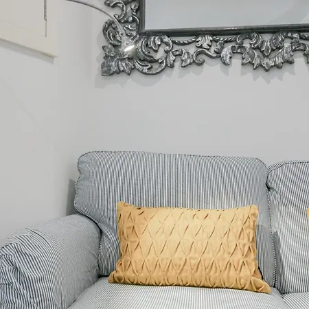 Alfama Lyfe - Historic In Fado District Appartement
