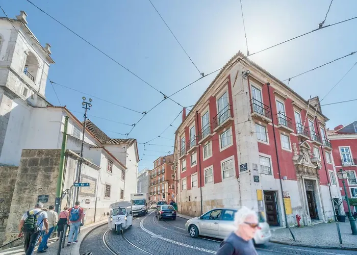 Alfama Lyfe - Historic In Fado District