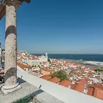 Alfama Lyfe - Historic In Fado District Lisbona